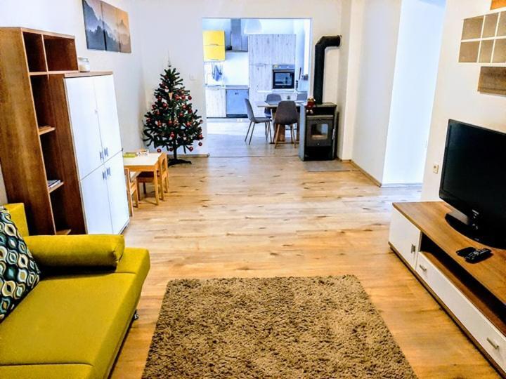 Zoe Apartment Марибор Экстерьер фото